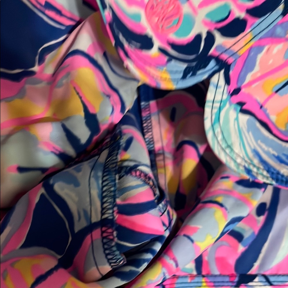 EUC Lilly Pulitzer Pink and Blue Athletic Runaround Shorts - Picture 5 of 7